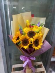 TULIPAN Y GIRASOLES
